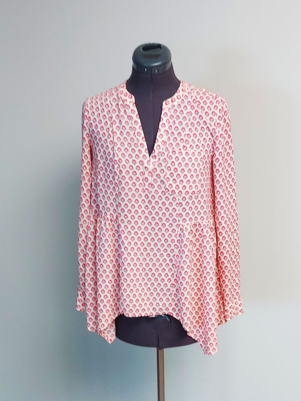 Maeve Long Sleeve V-Neck Blouse - Size 0 (S)